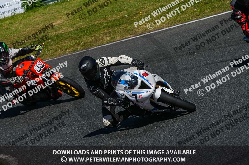enduro digital images;event digital images;eventdigitalimages;mallory park;mallory park photographs;mallory park trackday;mallory park trackday photographs;no limits trackdays;peter wileman photography;racing digital images;trackday digital images;trackday photos